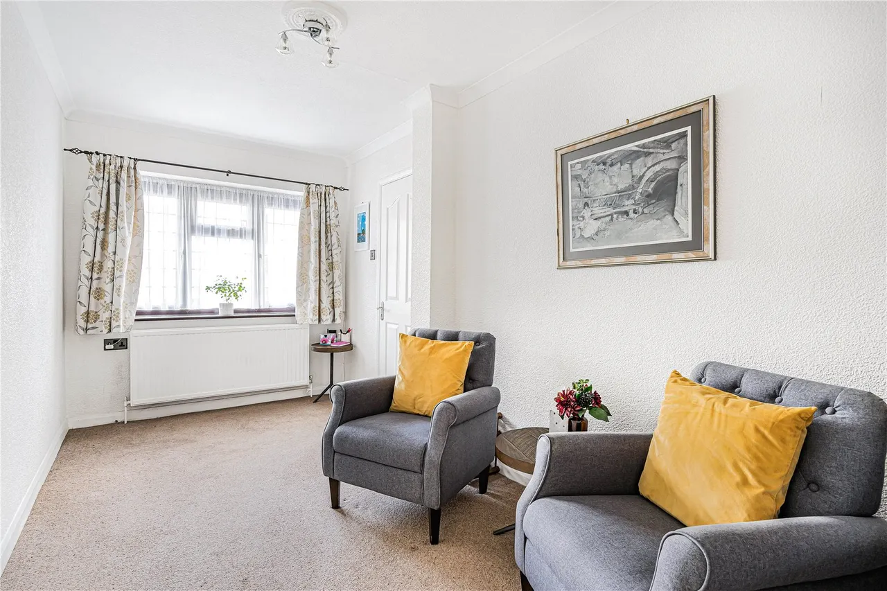 Hospital Bridge Road, Twickenham, TW2, photo 12