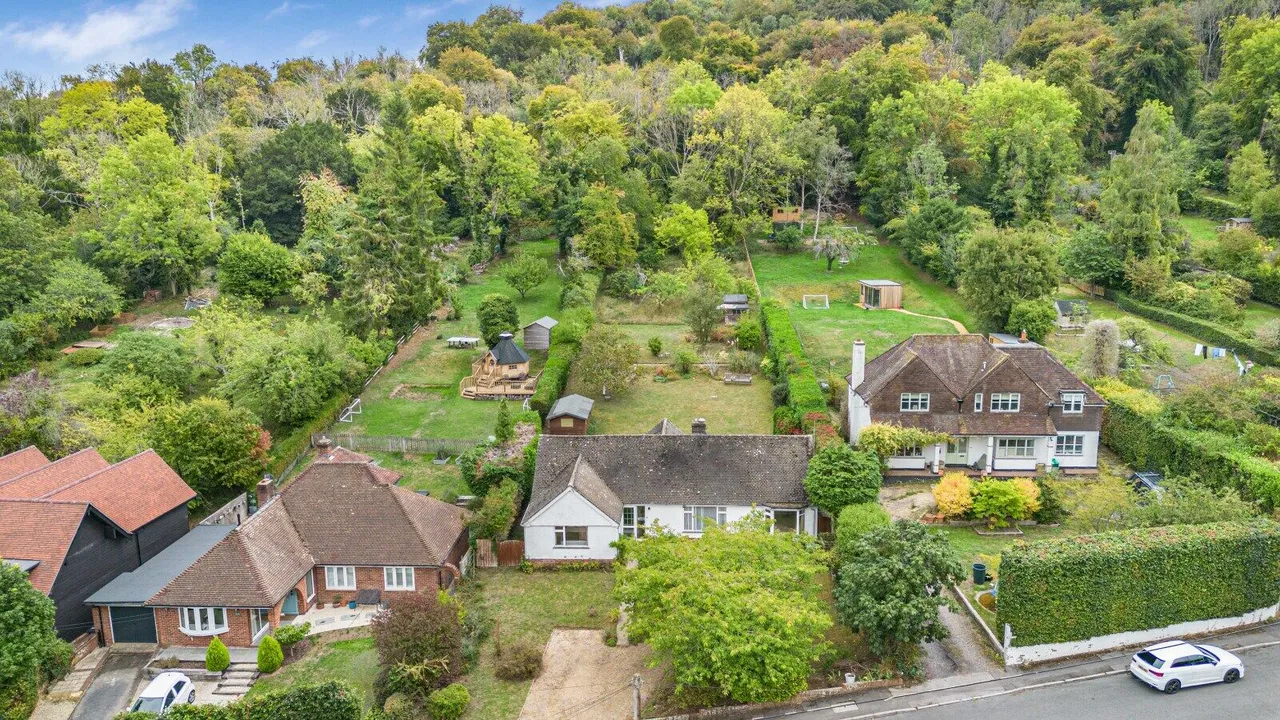 The Coombe, Streatley, RG8, photo 24
