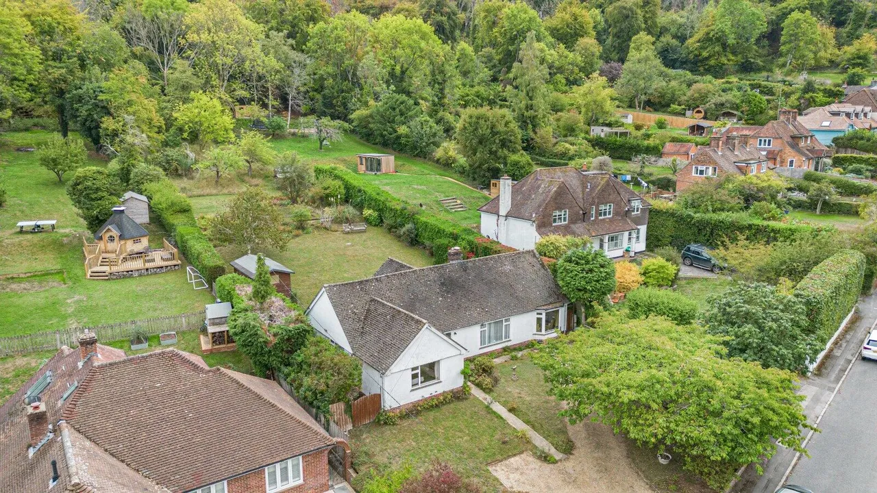 The Coombe, Streatley, RG8, photo 23