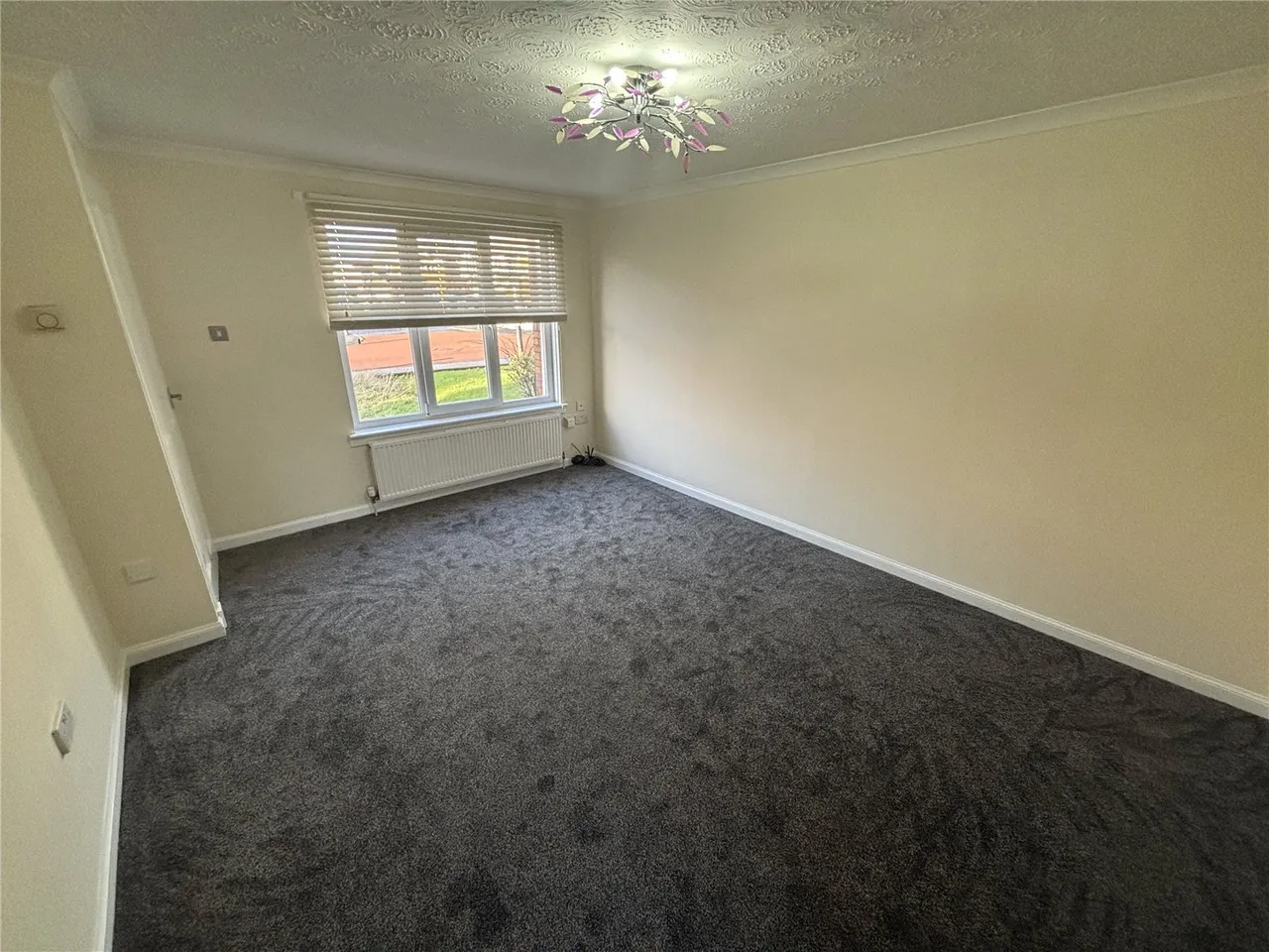 Fern Lea Grove, Carronshore, Falkirk, Stirlingshire, FK2, photo 2