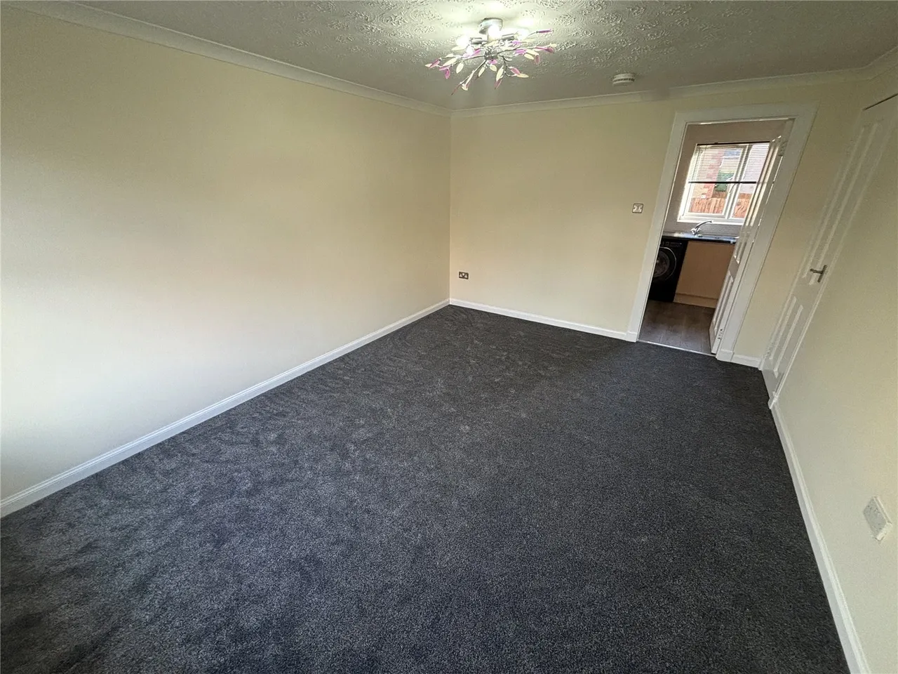 Fern Lea Grove, Carronshore, Falkirk, Stirlingshire, FK2, photo 3