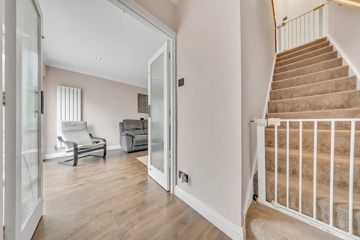 Browne Close, Collier Row, Romford, RM5 2HD, photo 7