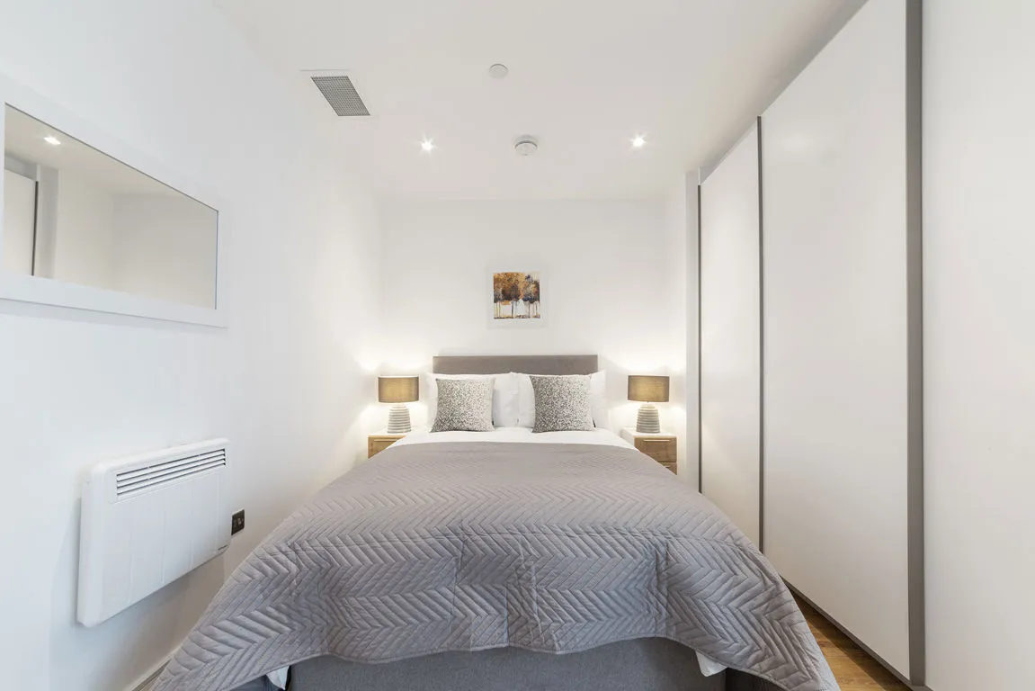 West Gate, Ealing, photo 6