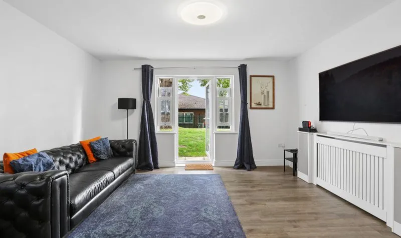 Eastman Way, Epsom, KT19, photo 6