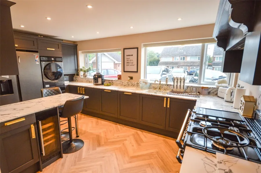 House Under Offer with 3 bedrooms in Bishops Stortford, CM23, photo 4
