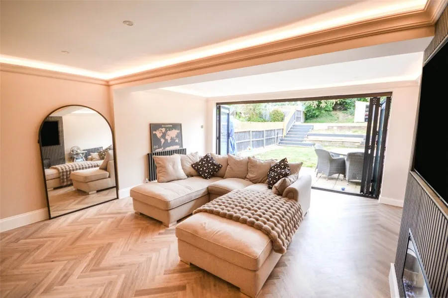 House Under Offer with 3 bedrooms in Bishops Stortford, CM23, photo 5