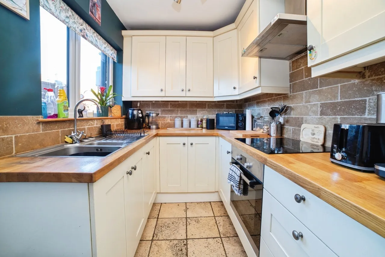Oak Tree Road, Sutton-in-Ashfield, Nottinghamshire, NG17, photo 6