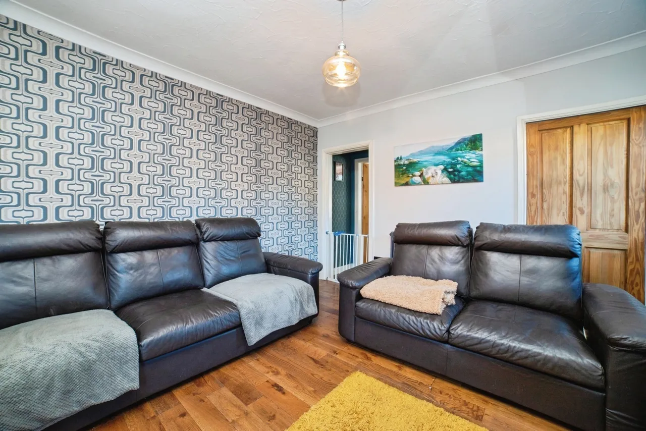 Oak Tree Road, Sutton-in-Ashfield, Nottinghamshire, NG17, photo 5