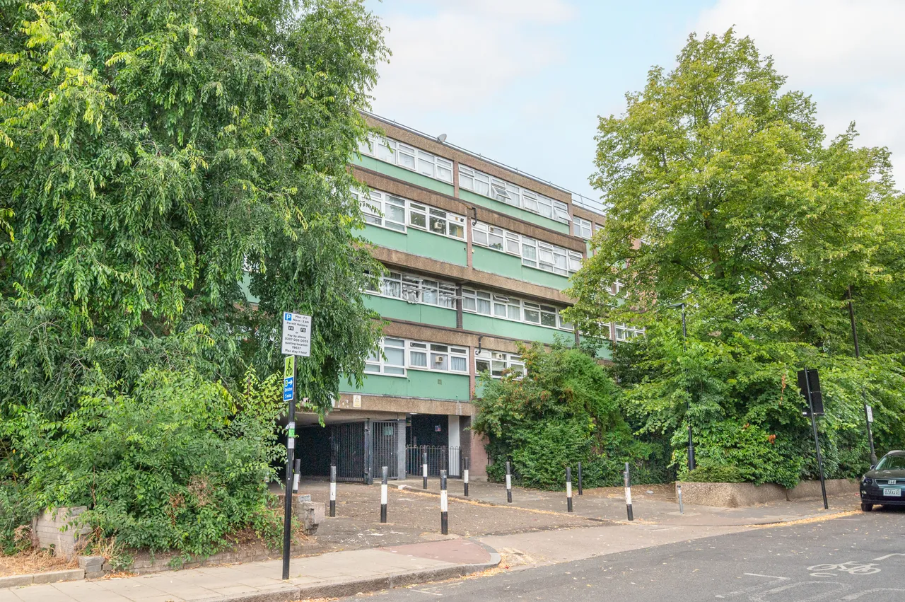 5 Fairview House, Upper Tulse Hill, London, photo 2