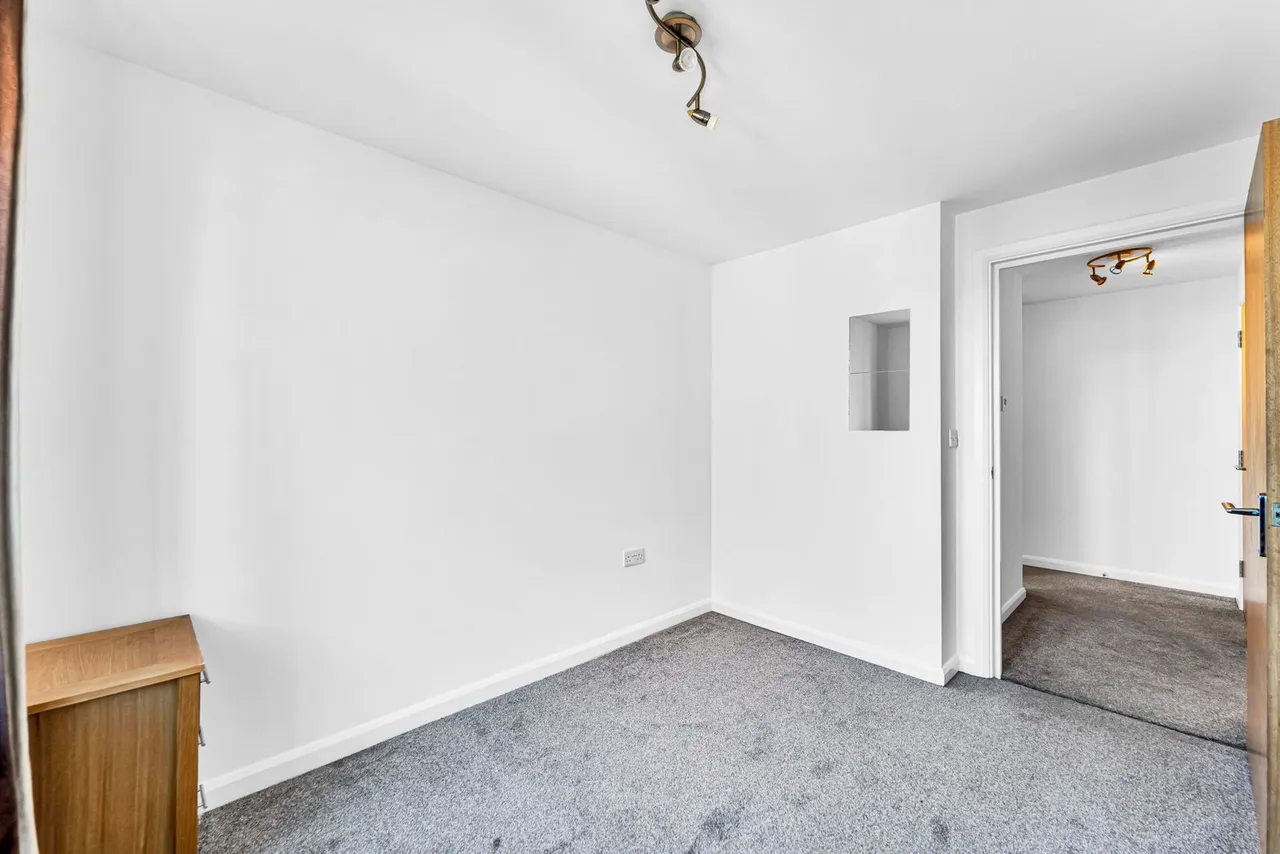 Mill Street, Slough, SL2, photo 9