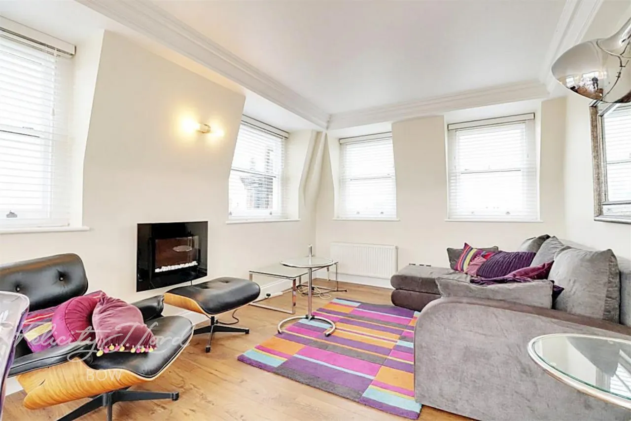 Bow Road, E3, photo 6
