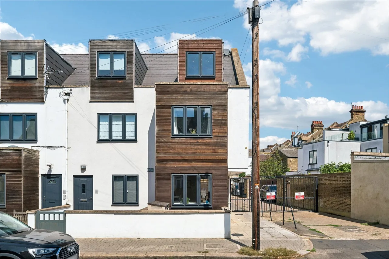 Kimber Road, London, SW18, photo 9