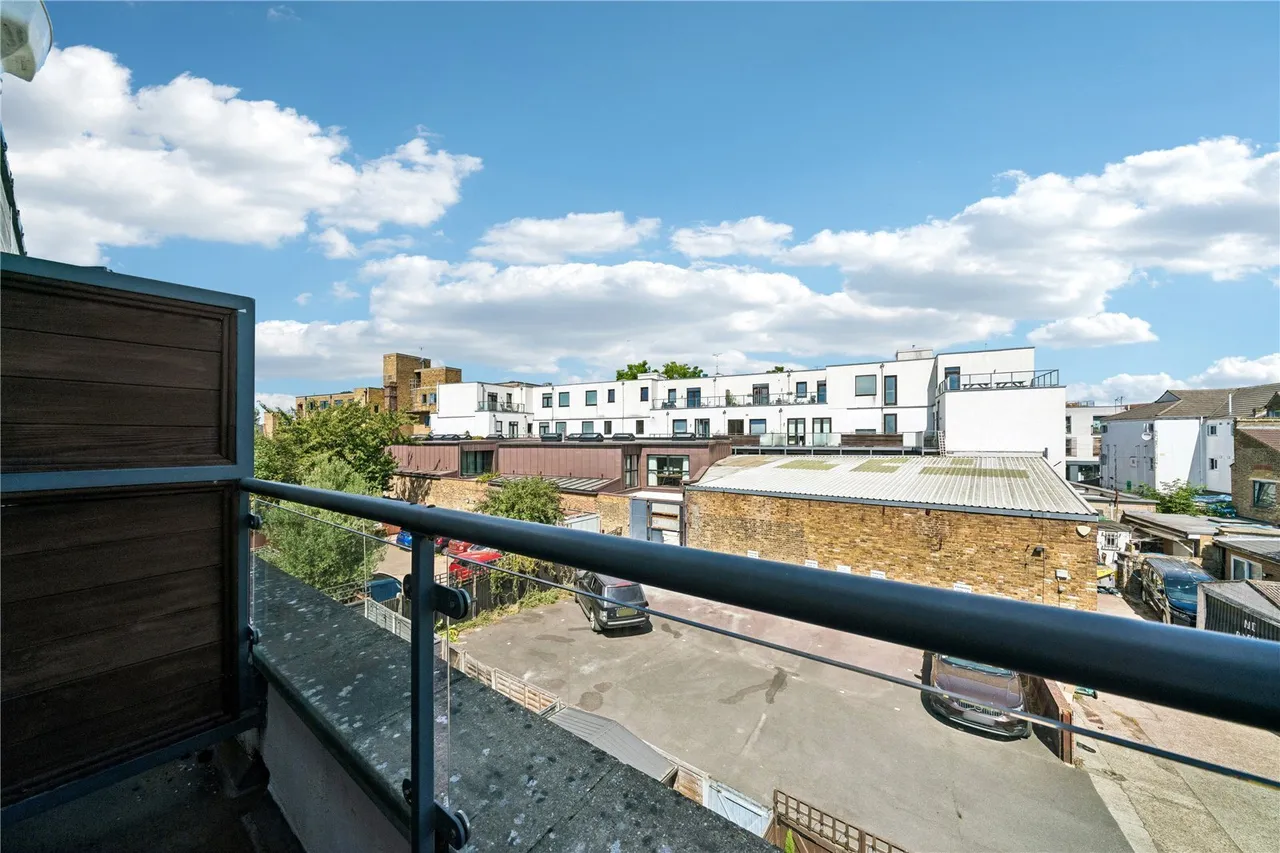 Kimber Road, London, SW18, photo 7