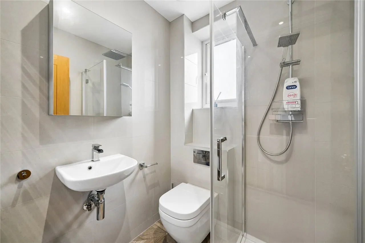 Kimber Road, London, SW18, photo 5