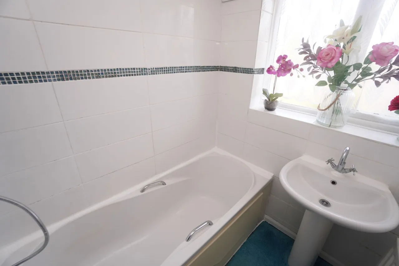 Hillary Road, High Wycombe, HP13, photo 9