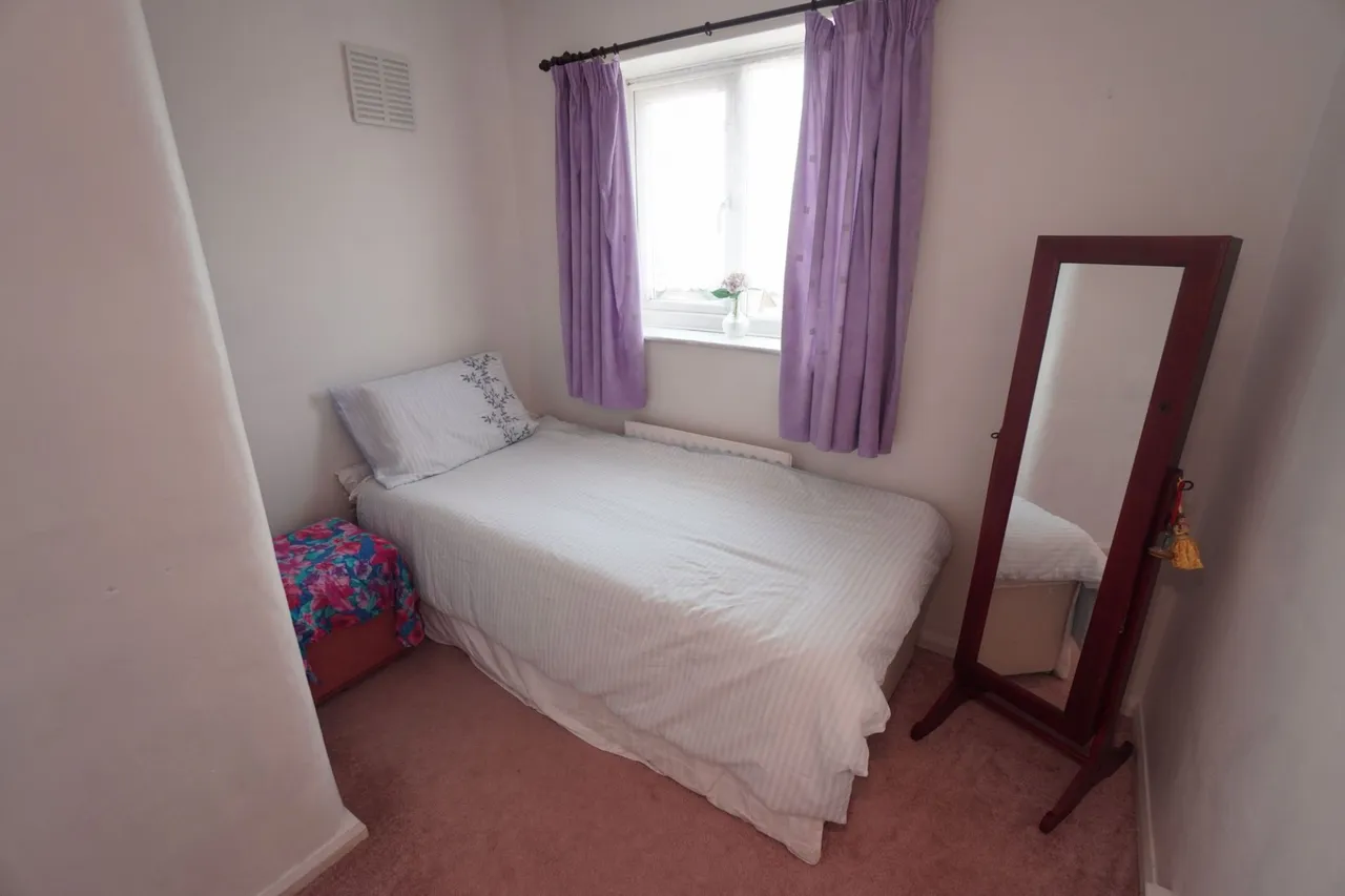 Hillary Road, High Wycombe, HP13, photo 8