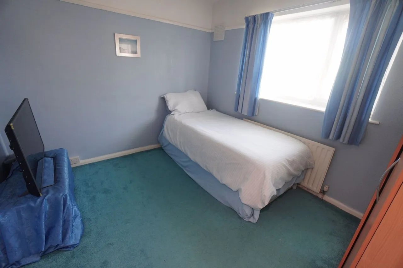 Hillary Road, High Wycombe, HP13, photo 7