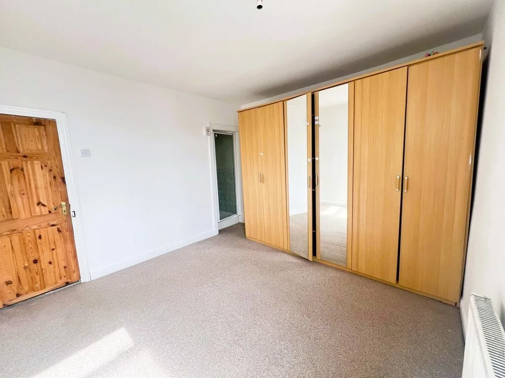 Emscote Road, Wyken, photo 7