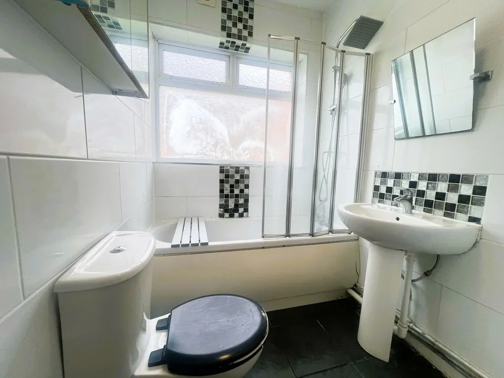 Emscote Road, Wyken, photo 11