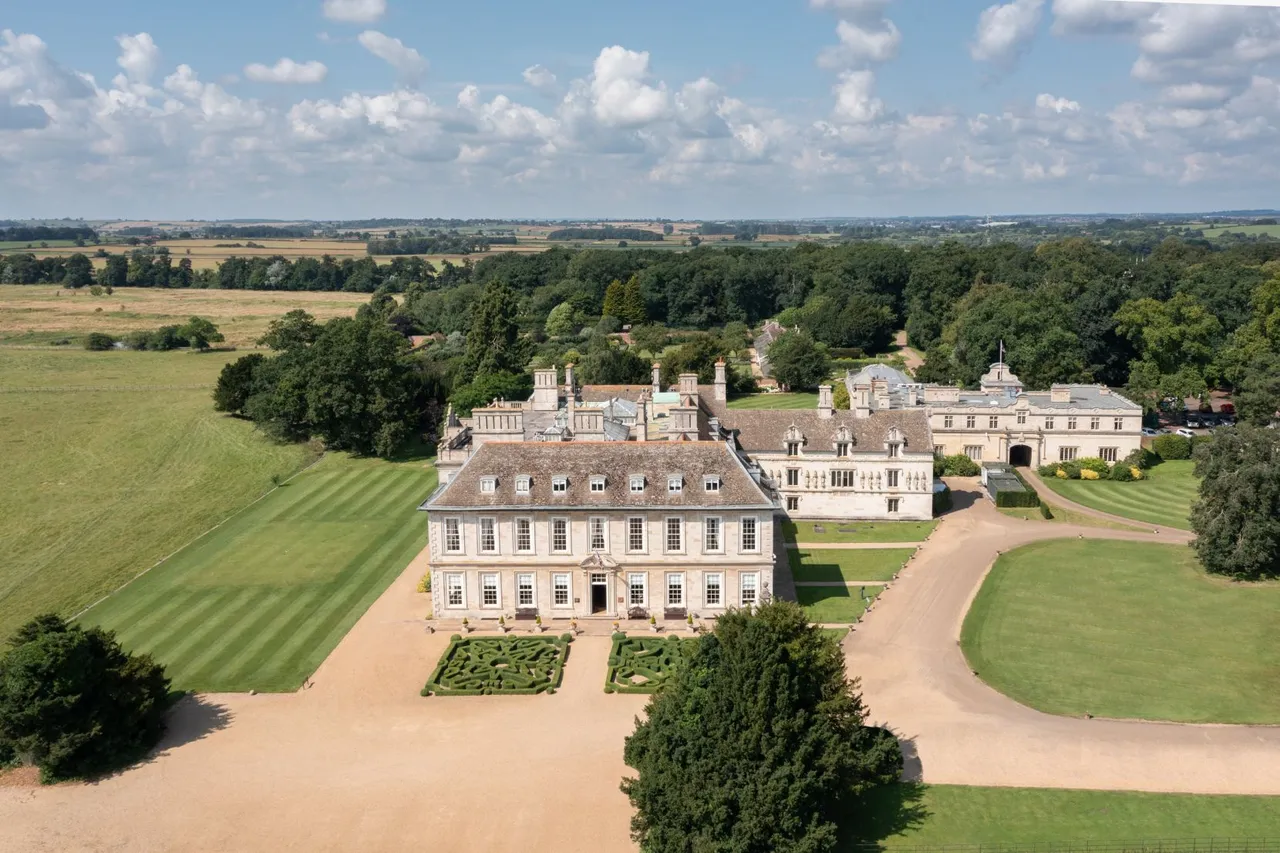48 bed house for sale — Stapleford, Melton Mowbray, Leicestershire, LE14 2EF
