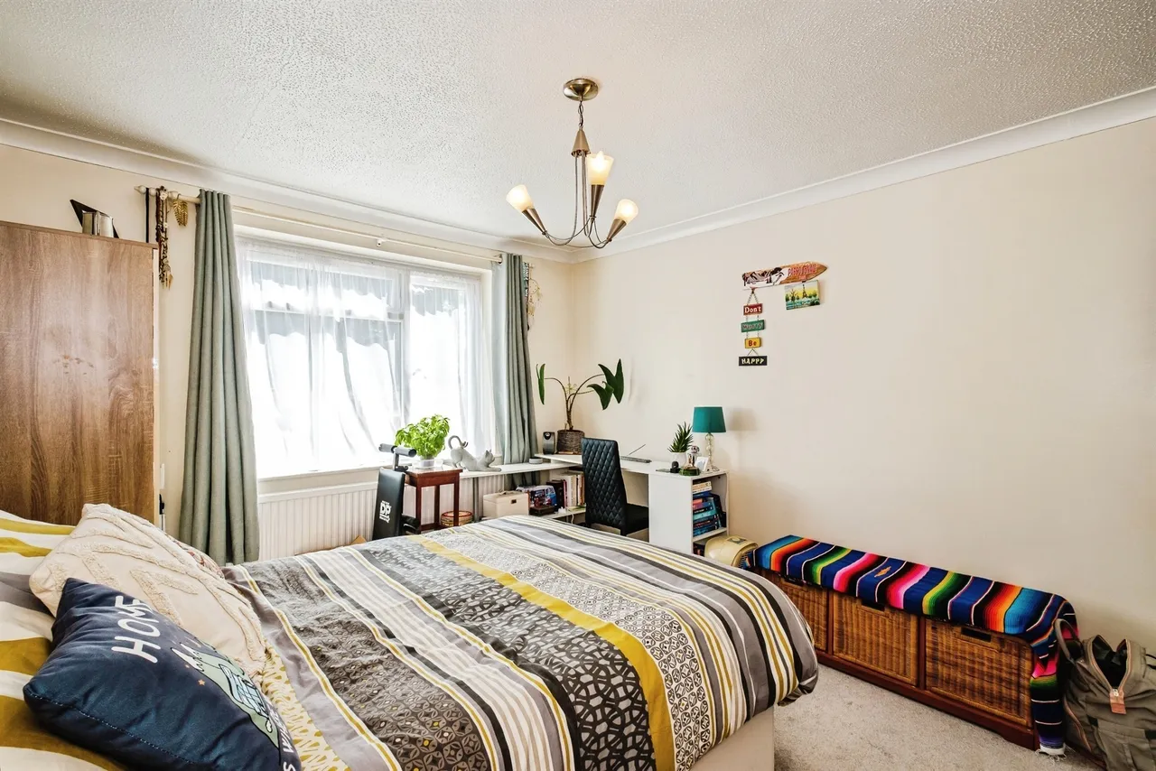 College Gardens, Worthing, BN11, photo 9