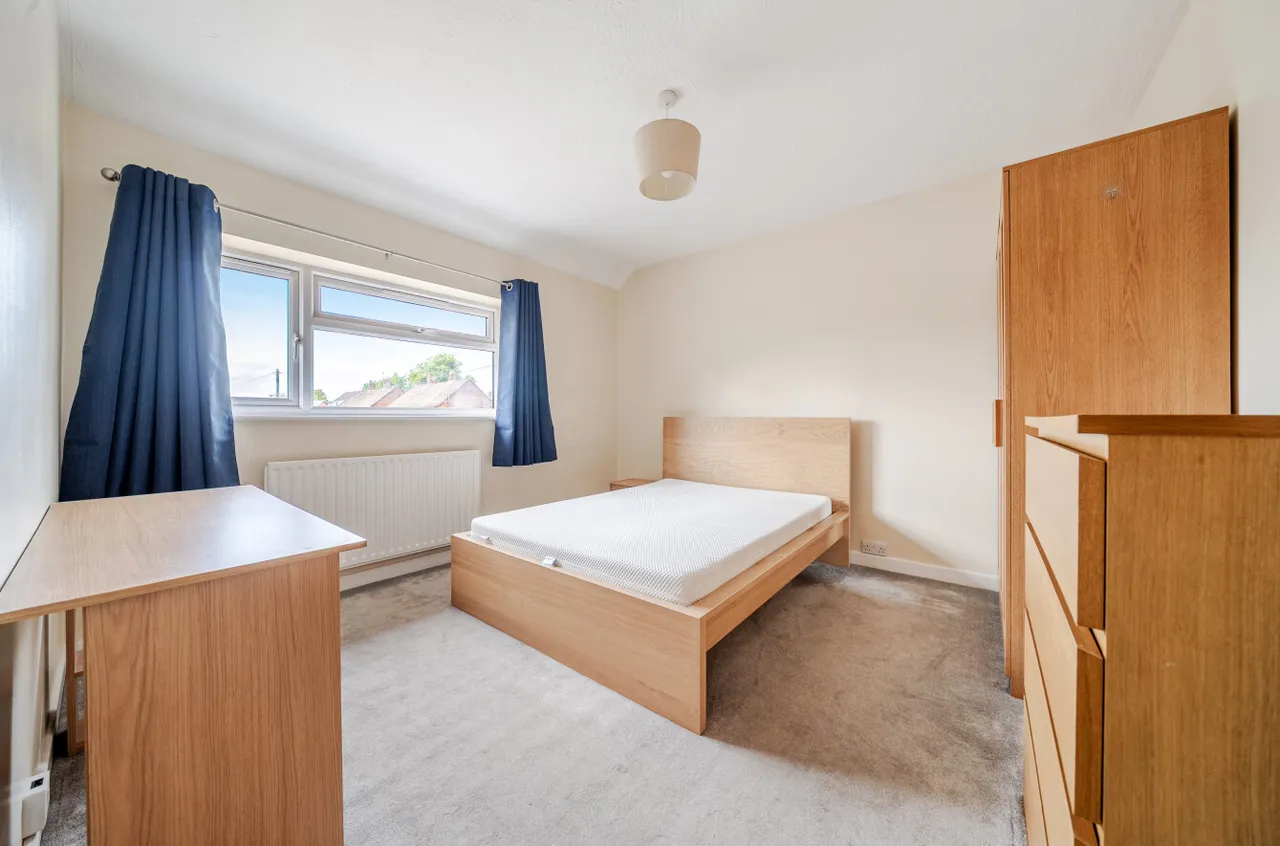 Almond Close, Guildford, GU1, photo 11