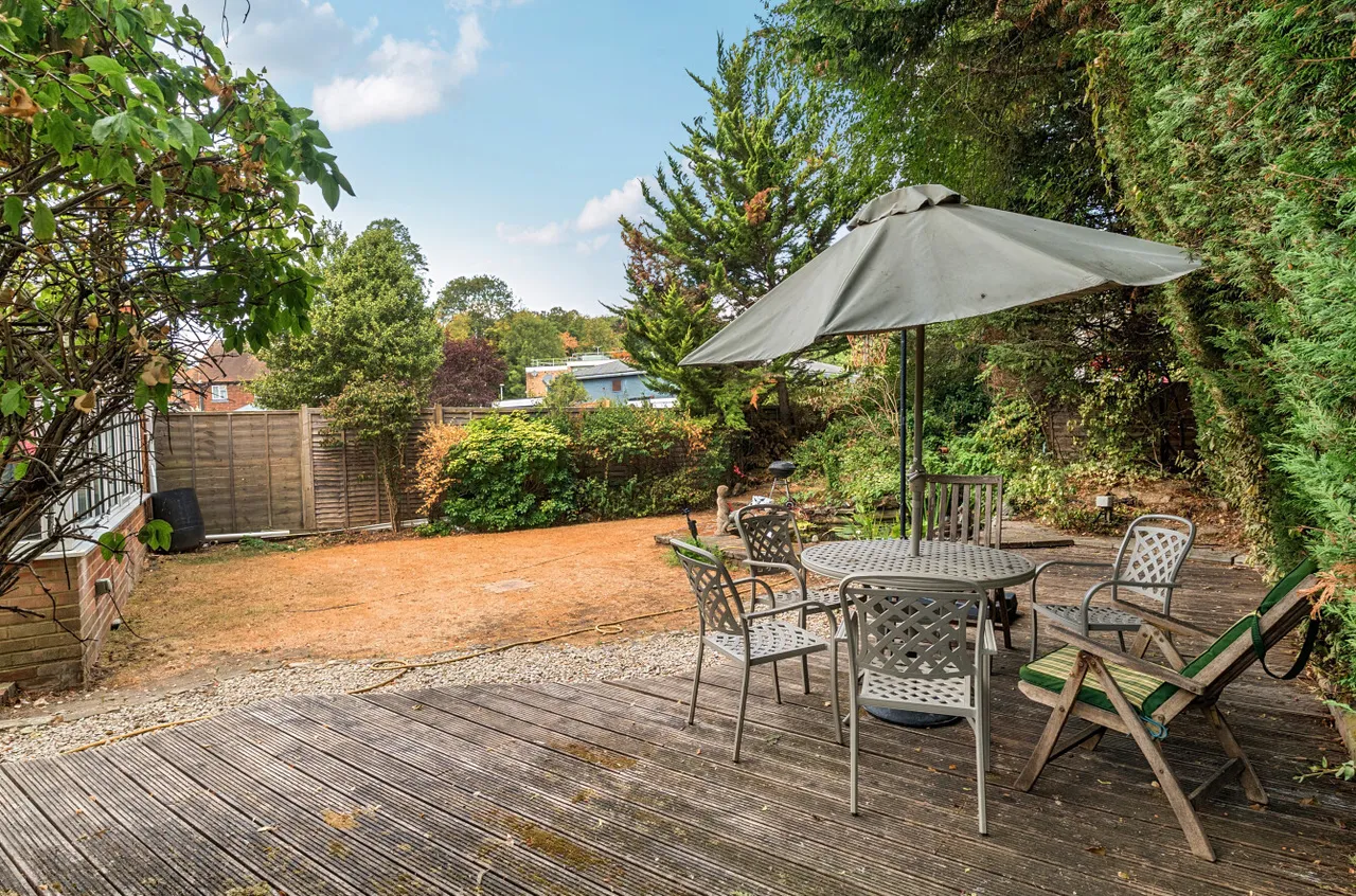 Almond Close, Guildford, GU1, photo 20