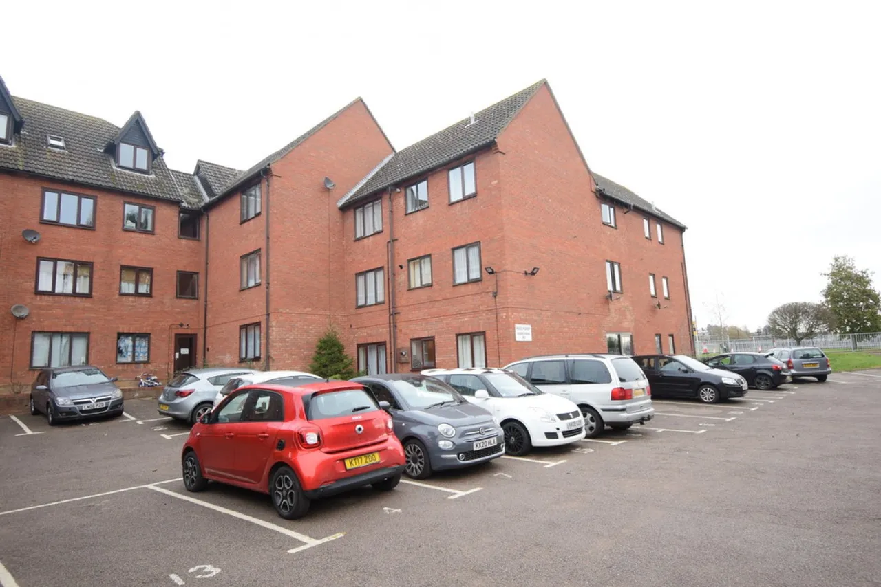 1 bed flat to rent — Hilbre Grange, Bedford