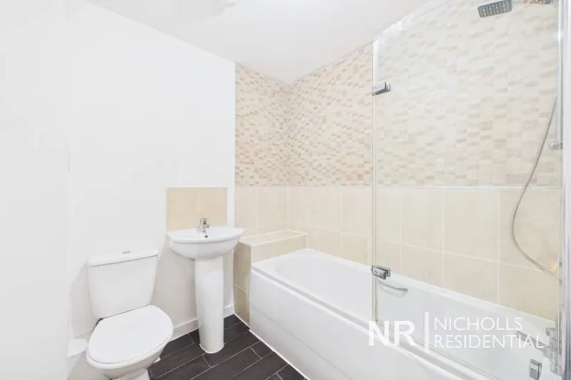 Alpine Close, West Ewell, KT19, photo 17