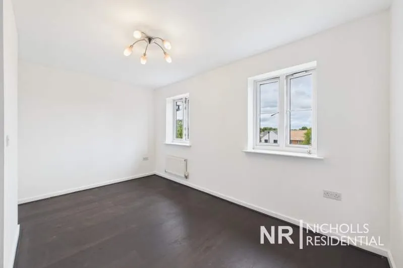 Alpine Close, West Ewell, KT19, photo 18