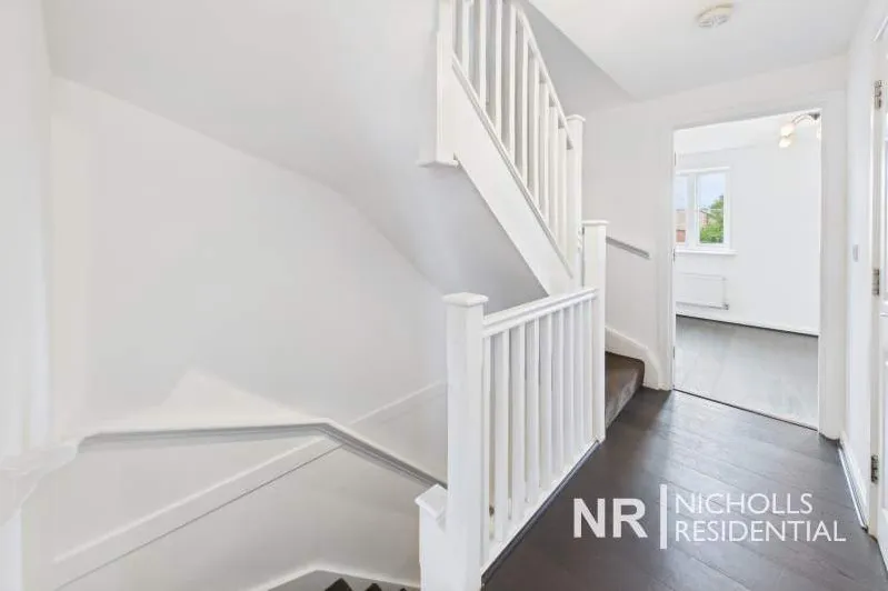 Alpine Close, West Ewell, KT19, photo 13