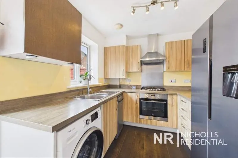 Alpine Close, West Ewell, KT19, photo 3