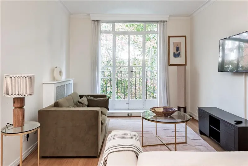 3 bed flat to rent, Bayswater Road, W2