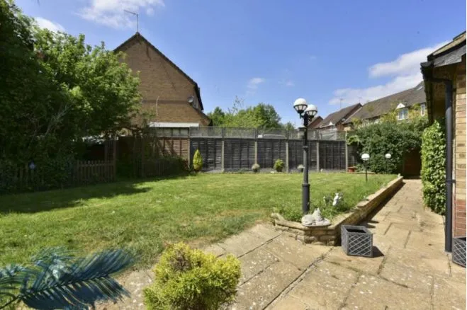 Clive Close, Potters Bar, EN6, photo 36