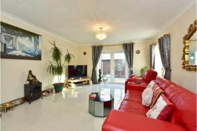 Clive Close, Potters Bar, EN6, photo 5