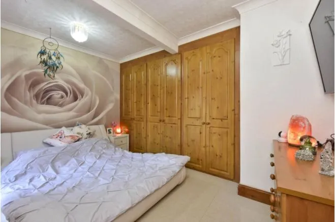 Clive Close, Potters Bar, EN6, photo 16