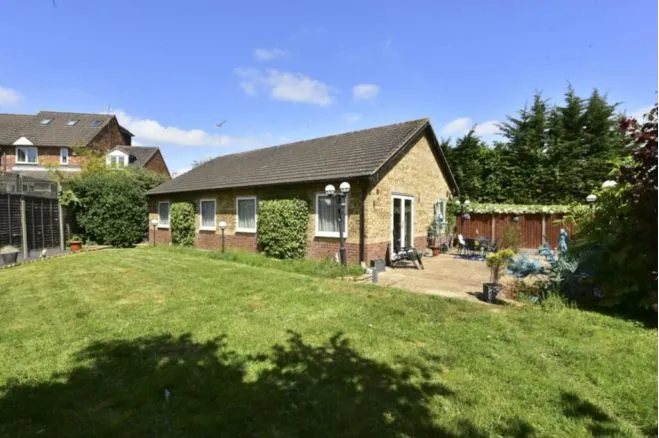 Clive Close, Potters Bar, EN6, photo 28
