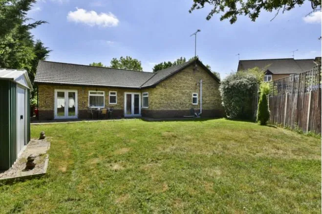 Clive Close, Potters Bar, EN6, photo 35
