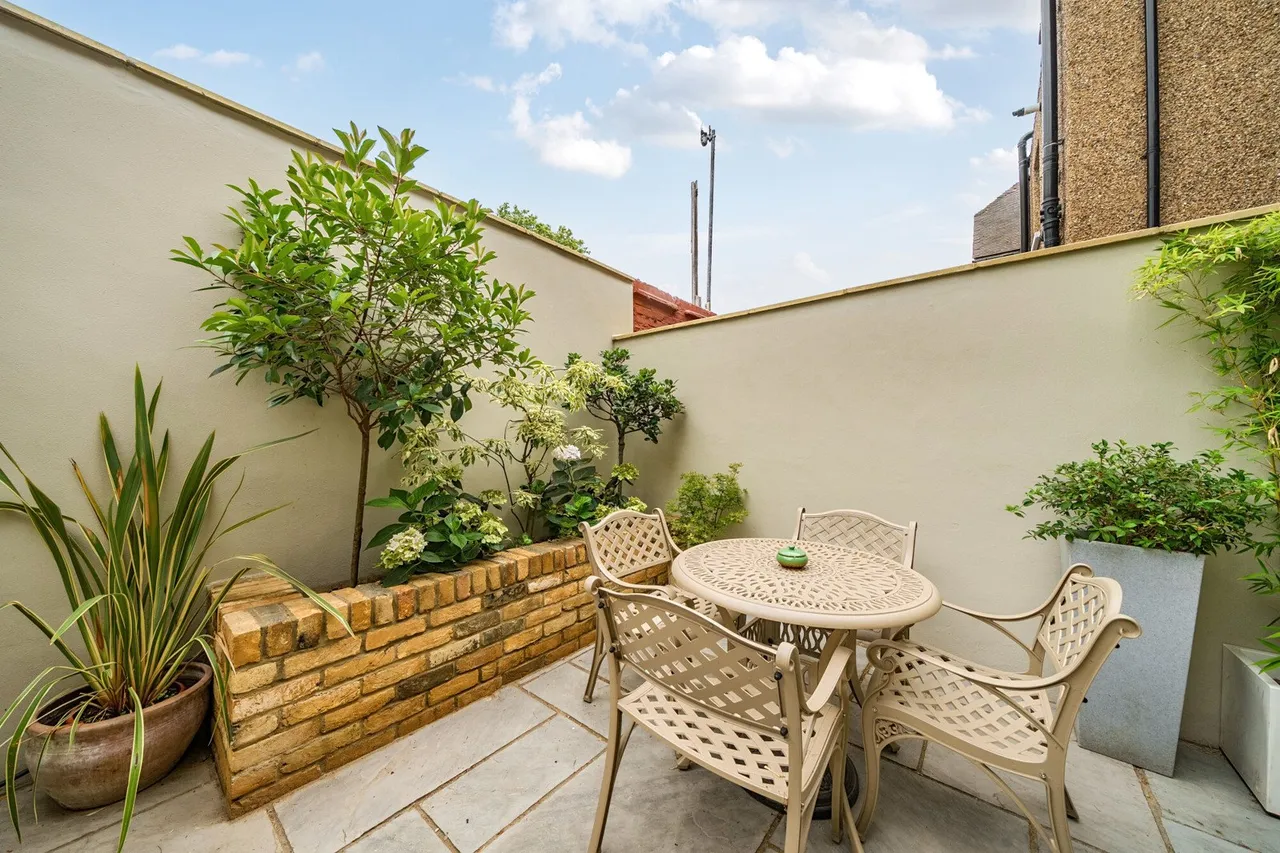Trenchard Street, SE10, photo 14