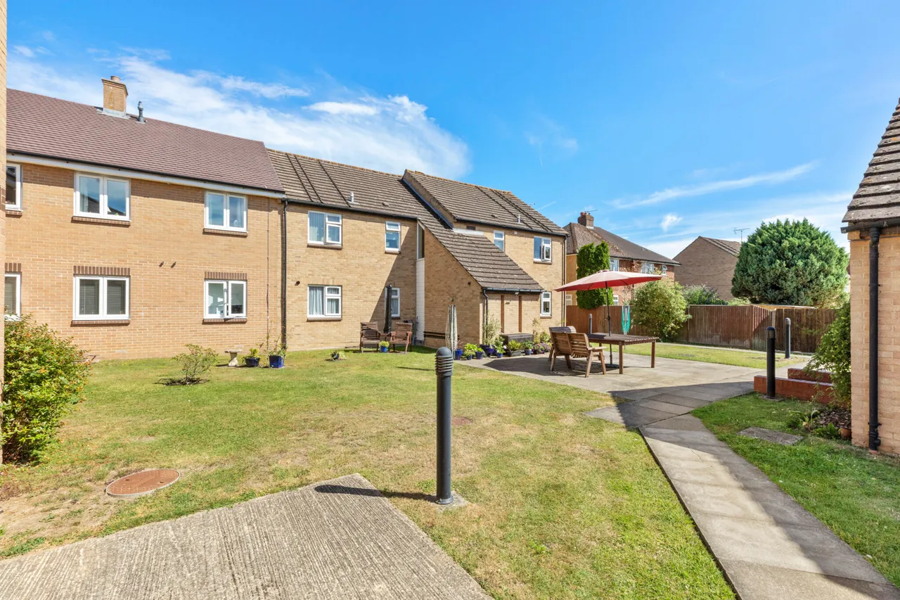 Windmill Road, OX9, photo 10