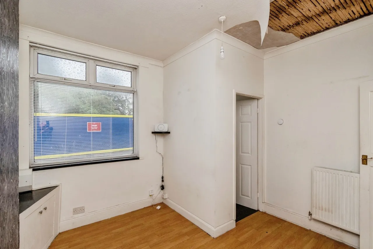 Newhall Street, Willenhall, WV13, photo 5