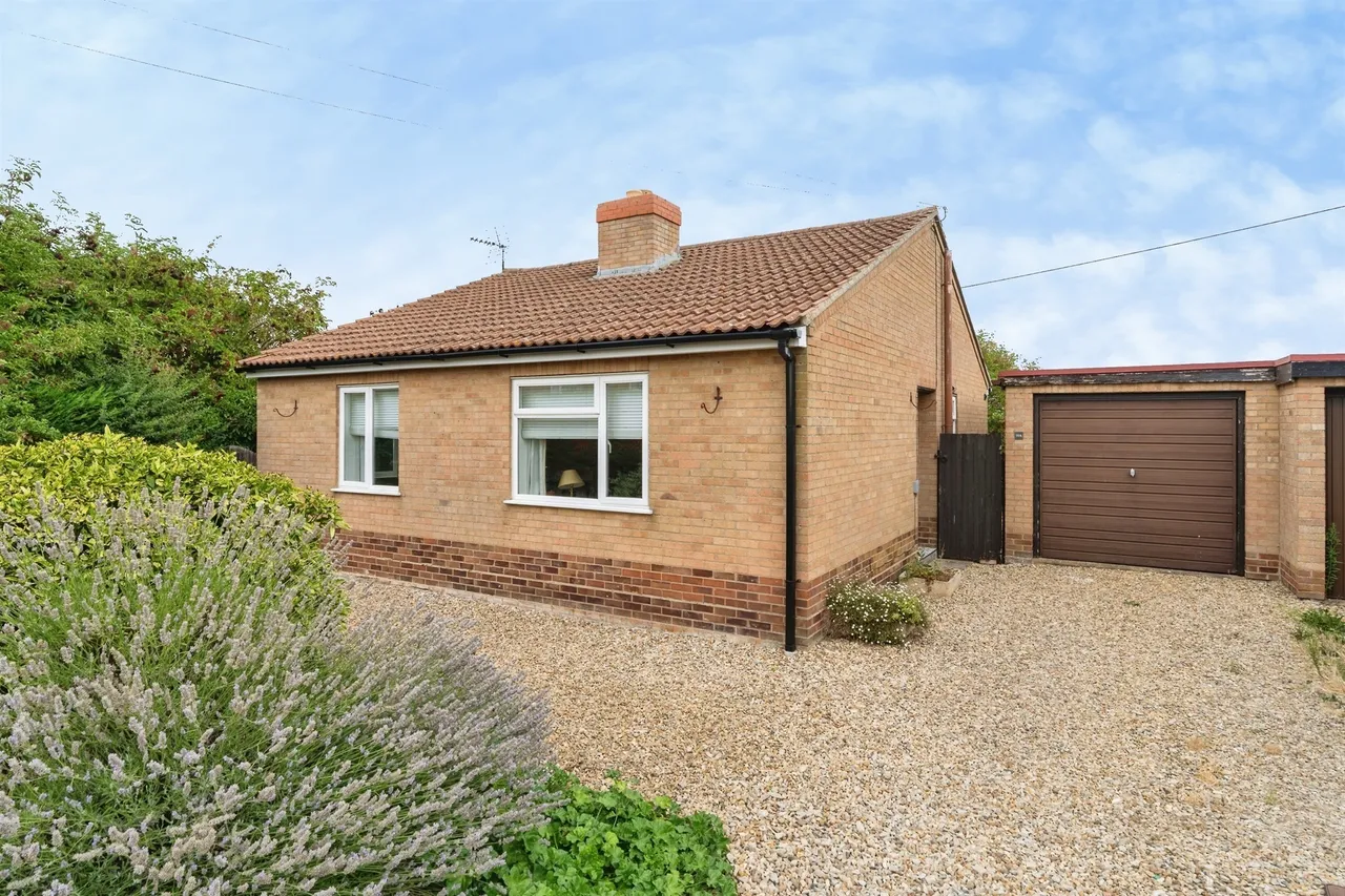 2 bed house for sale — Black Horse Drove, Littleport, ELY