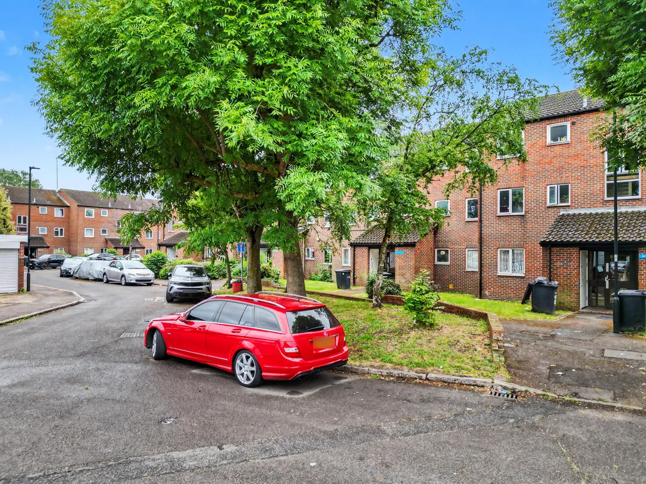 Burncroft Avenue, Enfield, EN3, photo 11