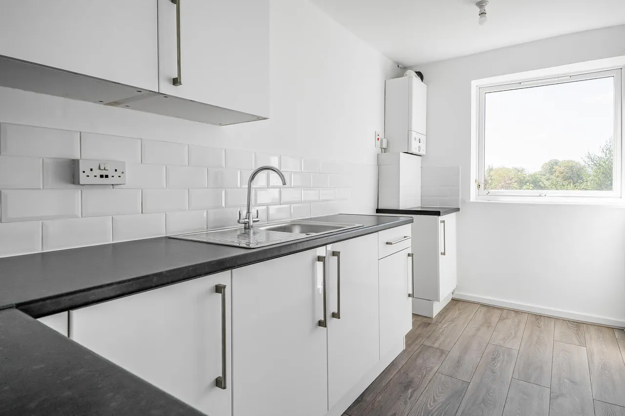 Burncroft Avenue, Enfield, EN3, photo 6