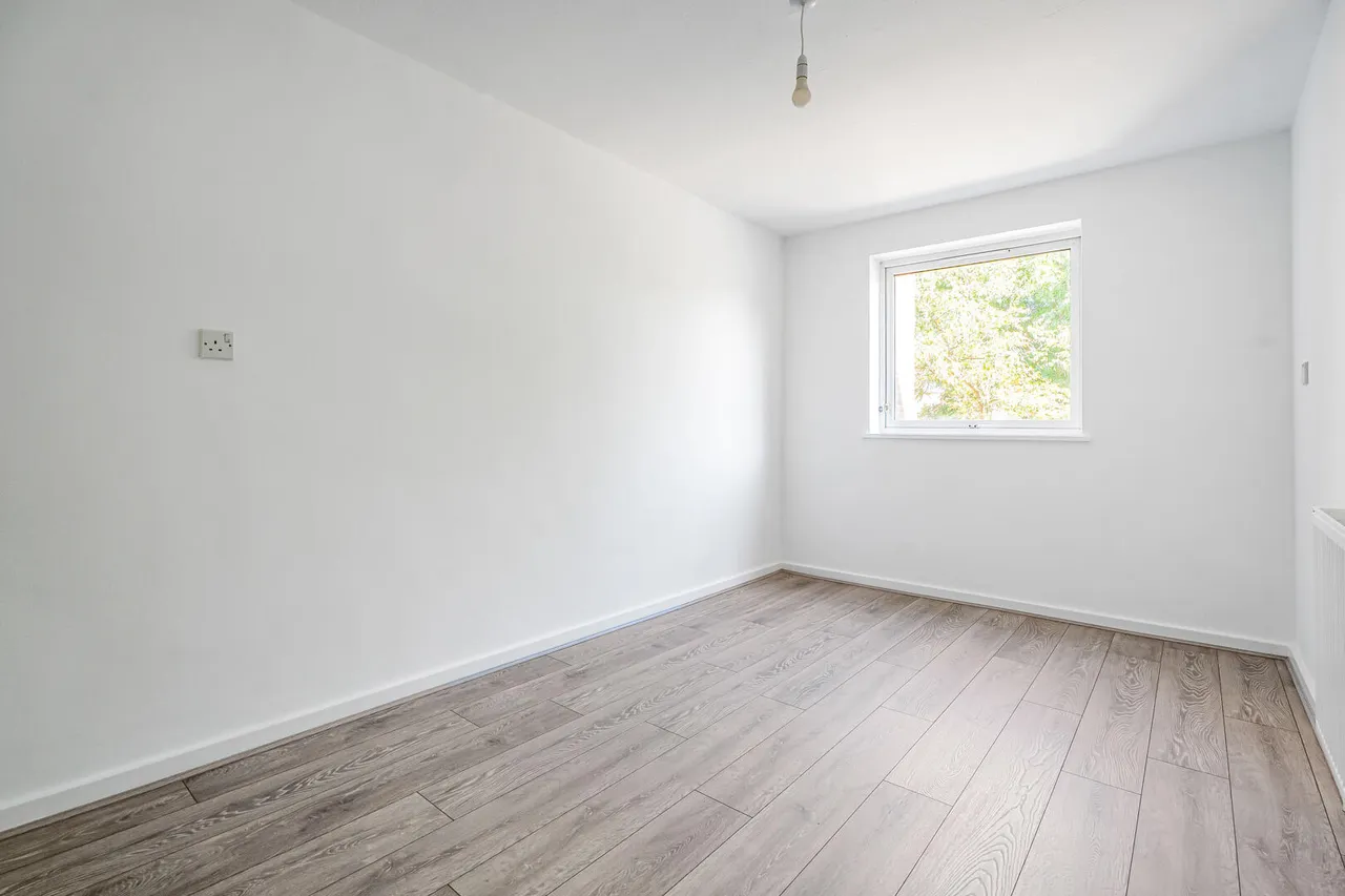 Burncroft Avenue, Enfield, EN3, photo 8