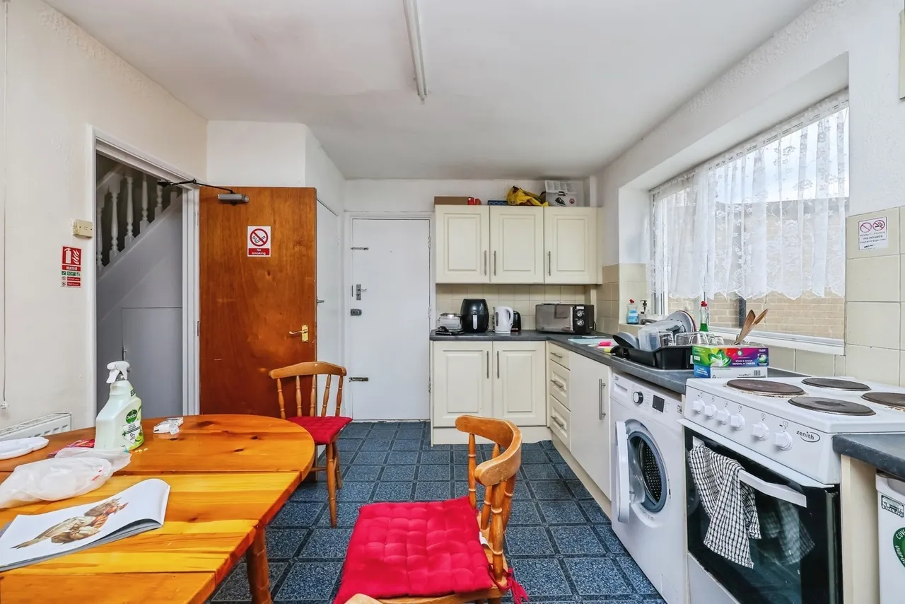 Ellerby Avenue, Clifton, NG11, photo 4