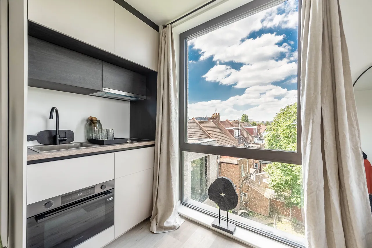 flat to rent — Flat 86, Ferme House, 2 Greenhill Way, Harrow