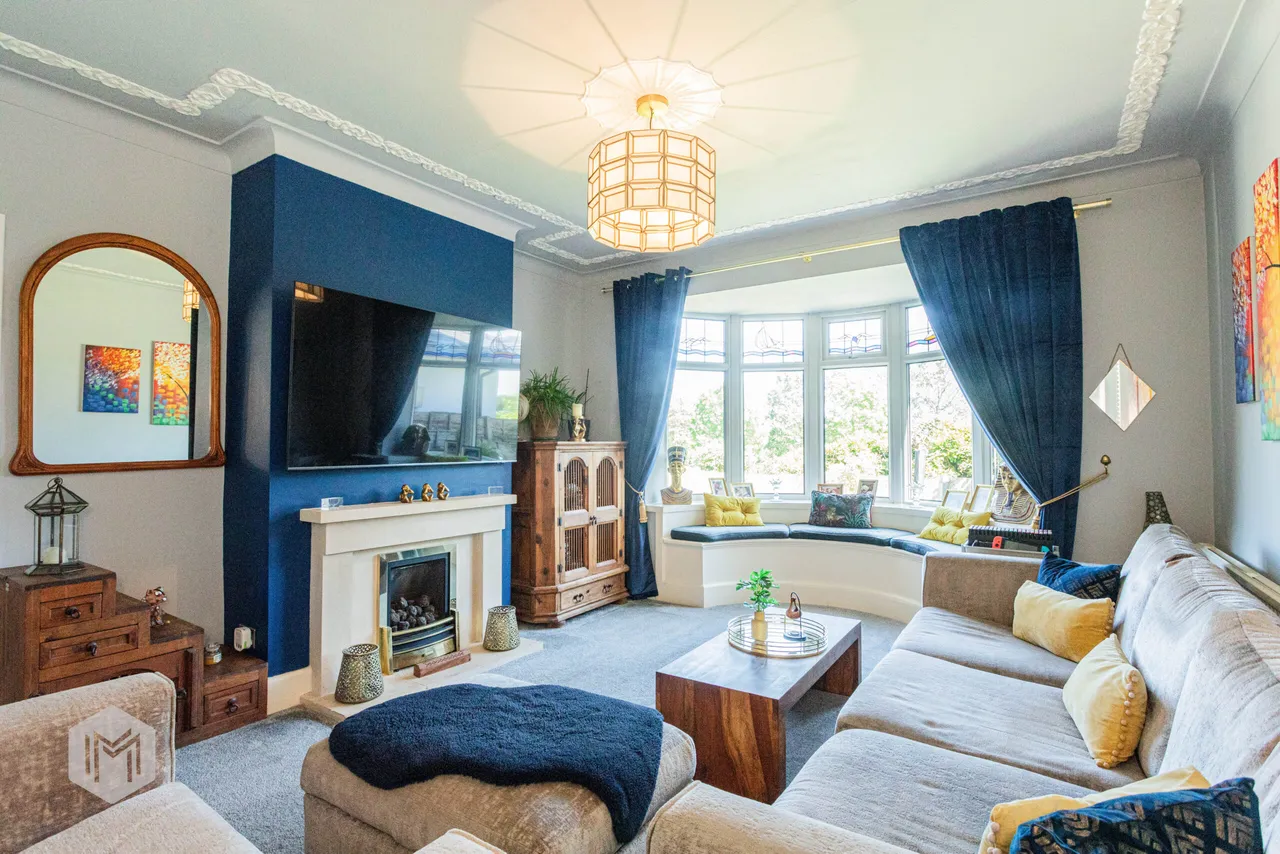Bagslate Moor Road, Rochdale, OL11 5YH, photo 2
