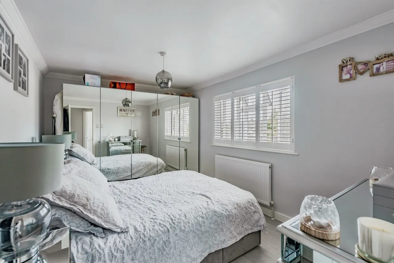 Sangers Drive, Horley, RH6, photo 9