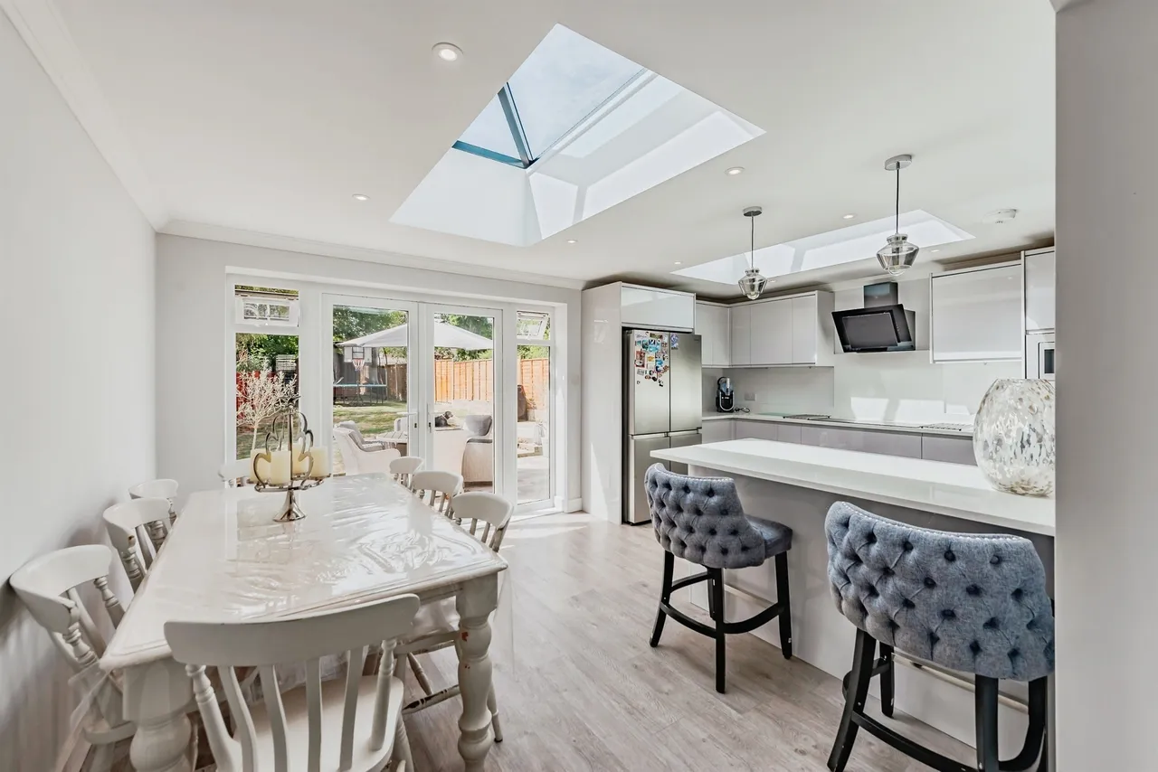 Sangers Drive, Horley, RH6, photo 2